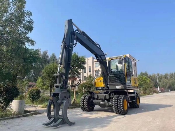 75型輪式抓木機(jī)